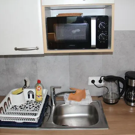 Wolfsjaeger Worker - Voll Ausgestattete Gemeinschafts-apartments Mit Kueche & Waschmaschine, Nahe Linz Innertreffling